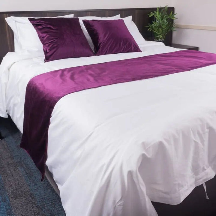 Pack Deco: Set Bed Runner + Cojines Interiores - RimboccareLuxury Comfort Perú